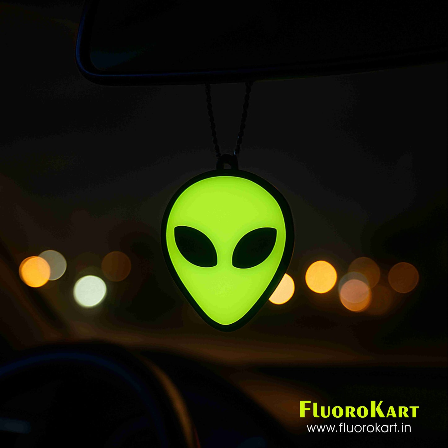 Alien Head – Fluorescent Car Mirror Hanging Charm