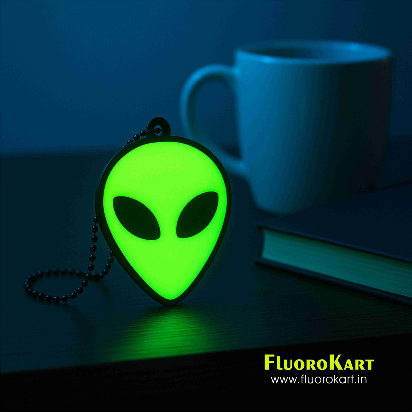 Alien Head – Fluorescent Car Mirror Hanging Charm