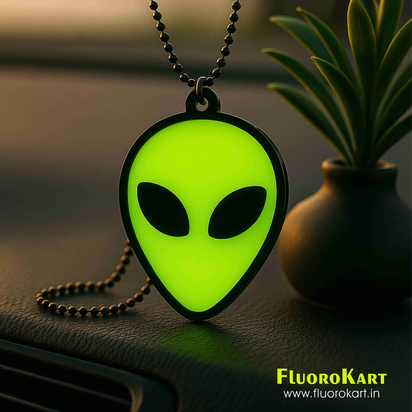 Alien Head – Fluorescent Car Mirror Hanging Charm