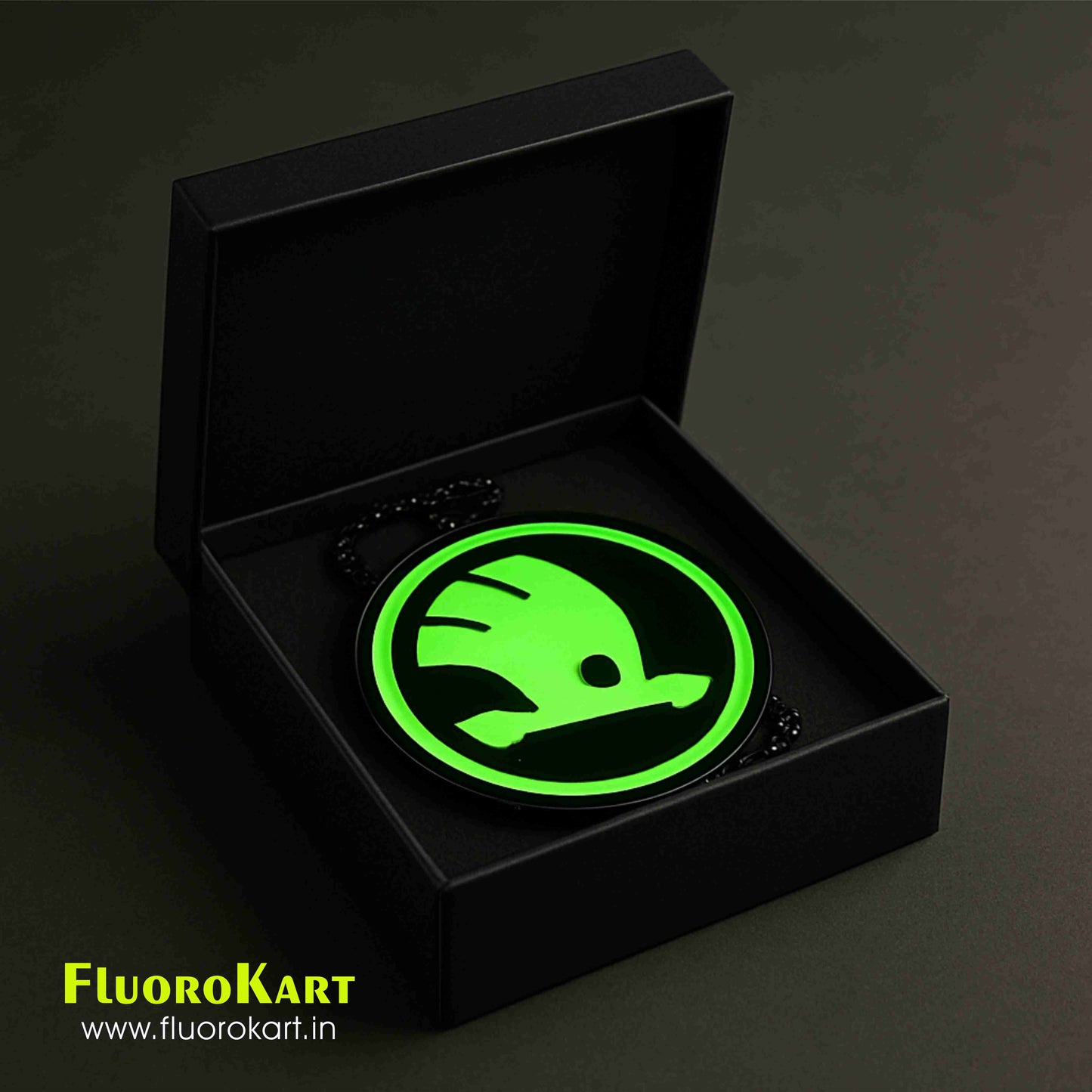 Skoda Logo – Fluorescent Car Mirror Hanging Charm